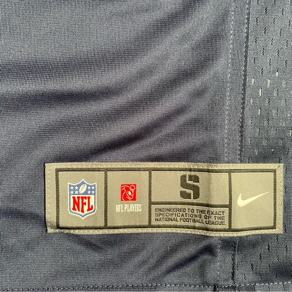 Nike On Field Seattle Seahawks Russell Wilson Jersey Size Small - Picture 5 of 8